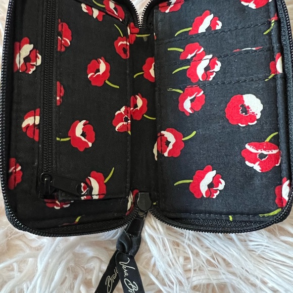 Vera Bradley Red & Black Floral Print Wallet - Picture 1 of 4